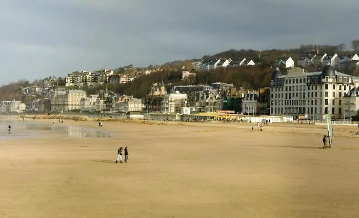 Sur Vue Sur La Touque * Trouville-sur-Mer